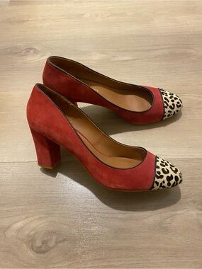 Shoes of Prey Red/Beige Suede Animal Print Block Heel Cap Toe Pump Shoes Size 10